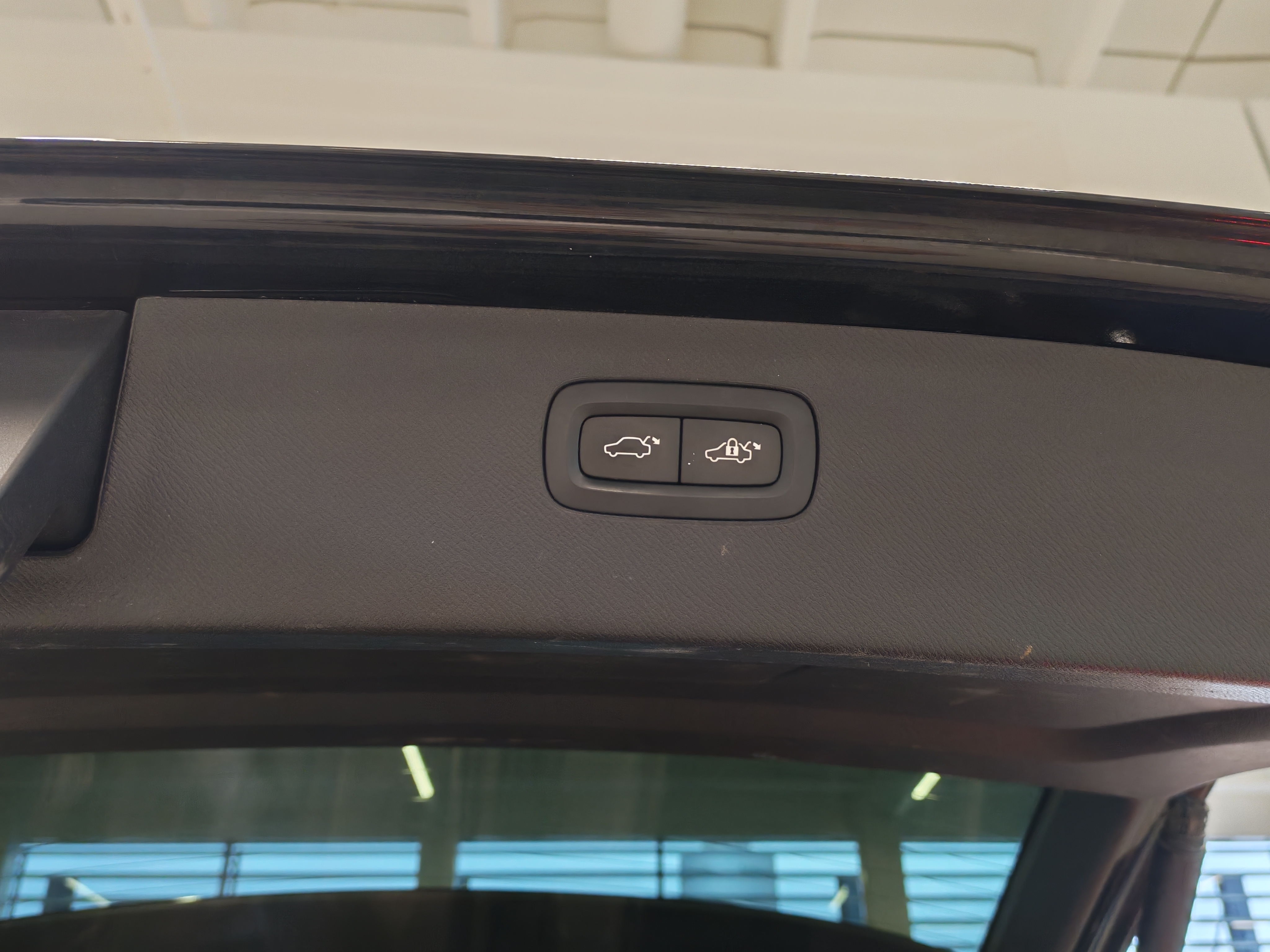 VOLVO XC90 2017