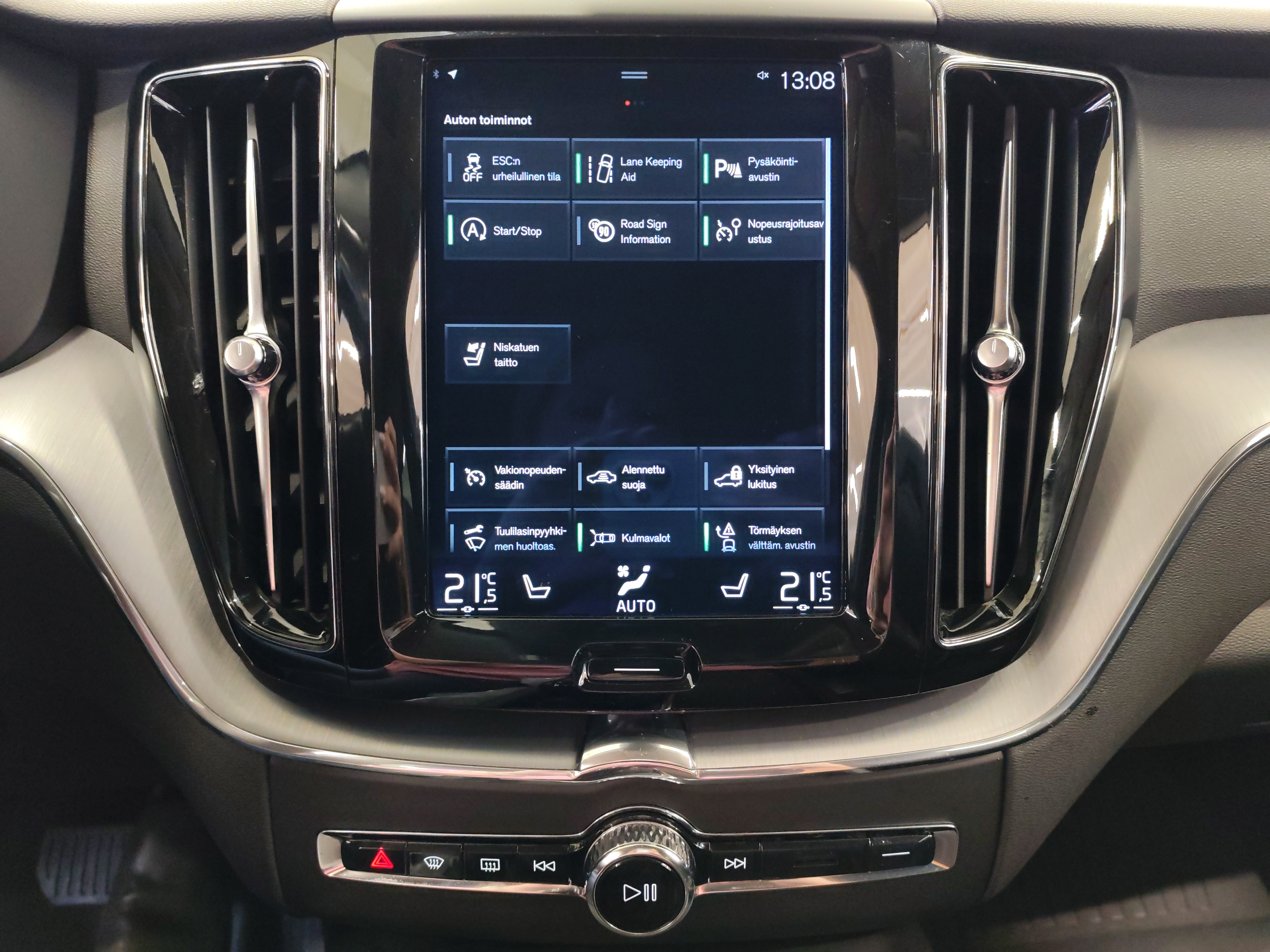 VOLVO XC60 2018