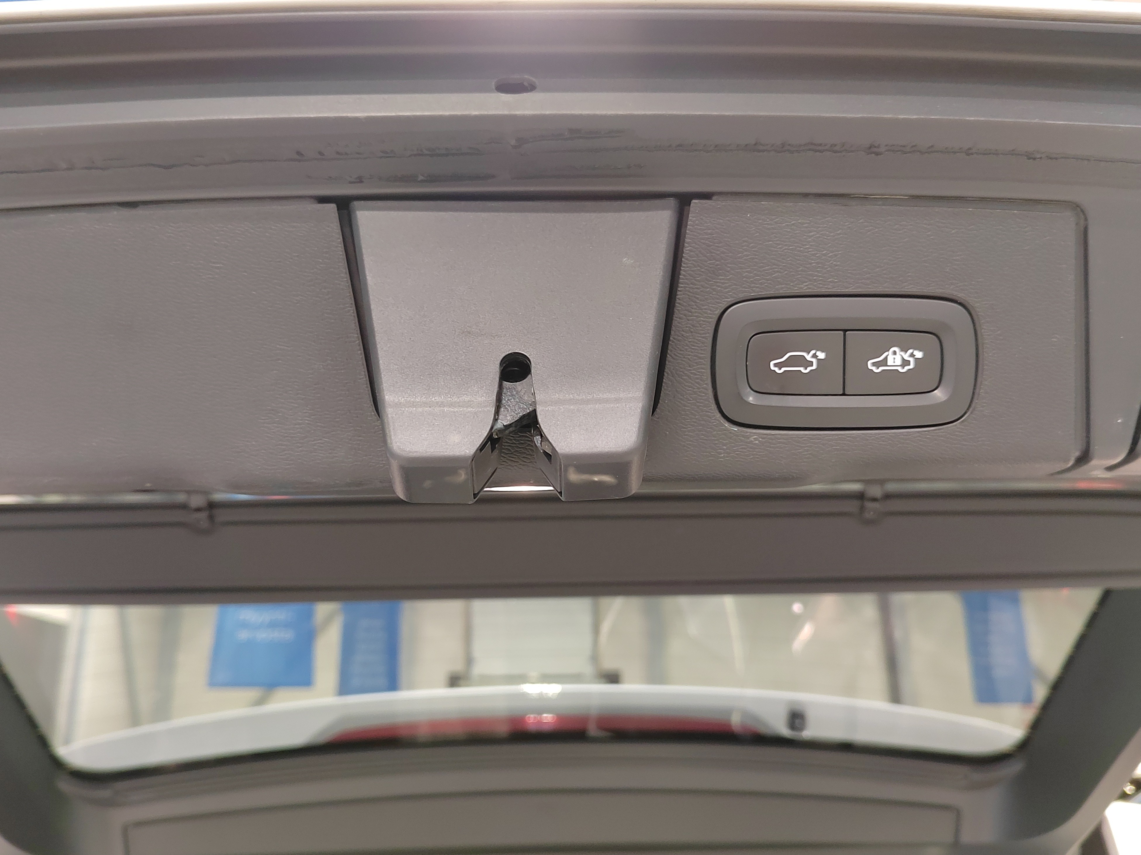 VOLVO XC60 2025
