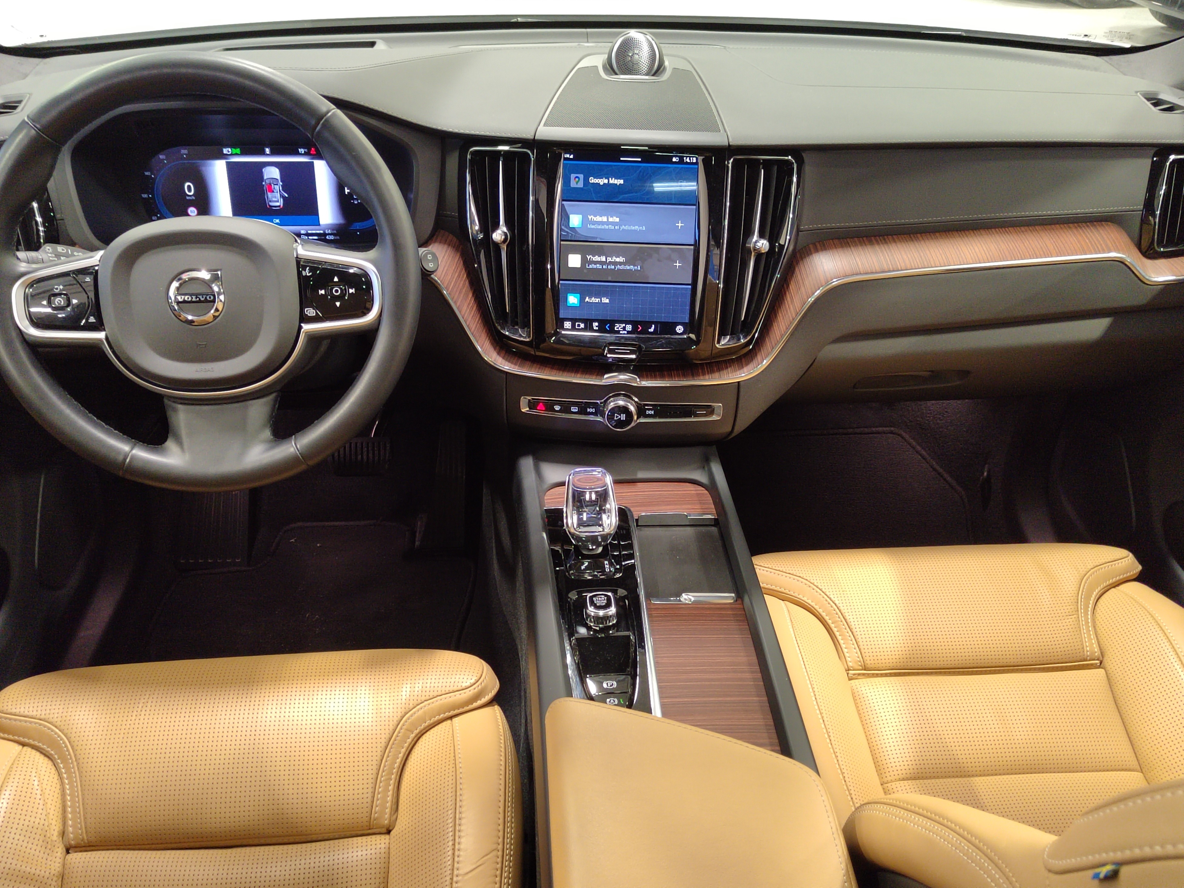 VOLVO XC60 2025