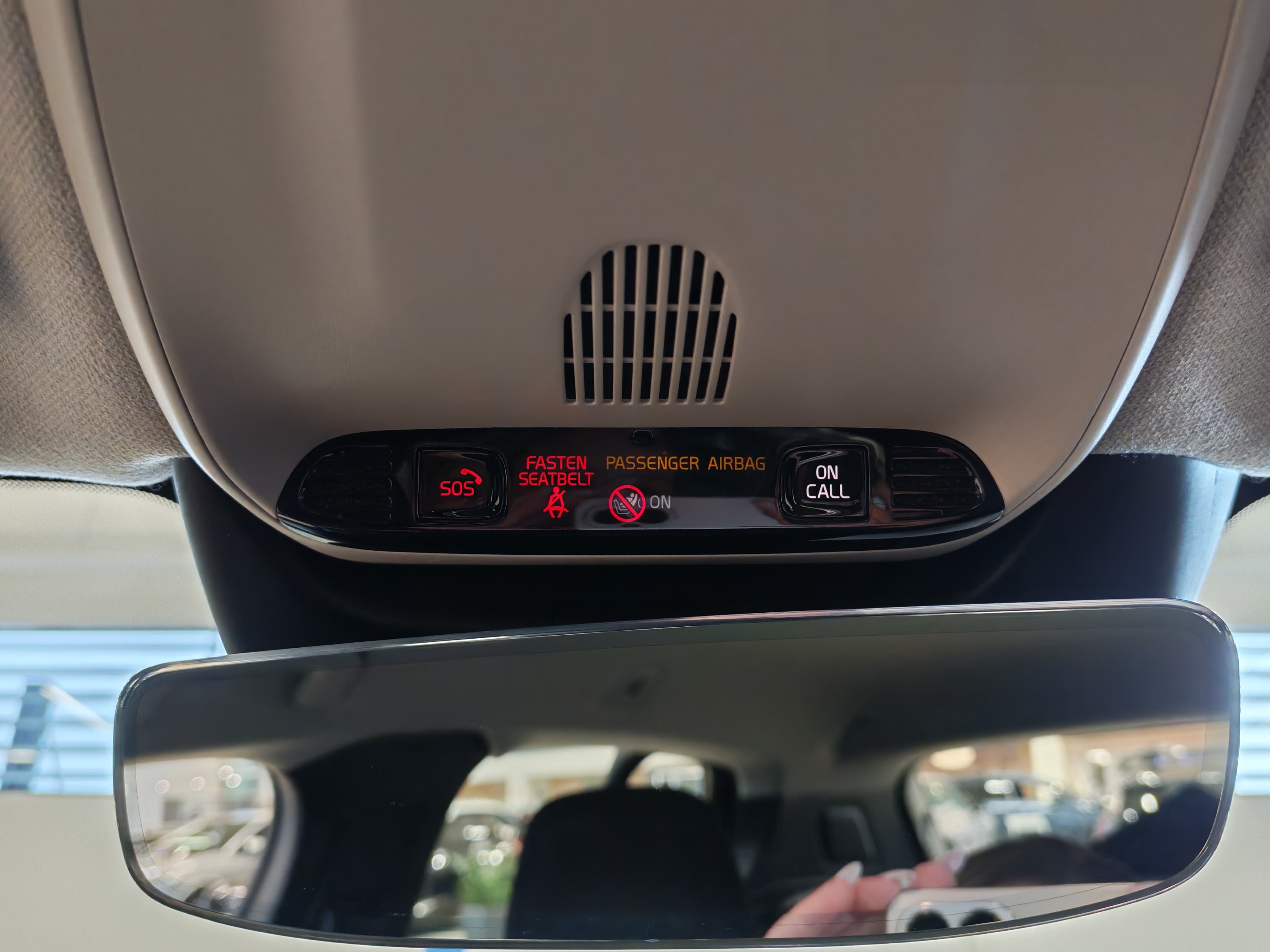 VOLVO XC40 2022