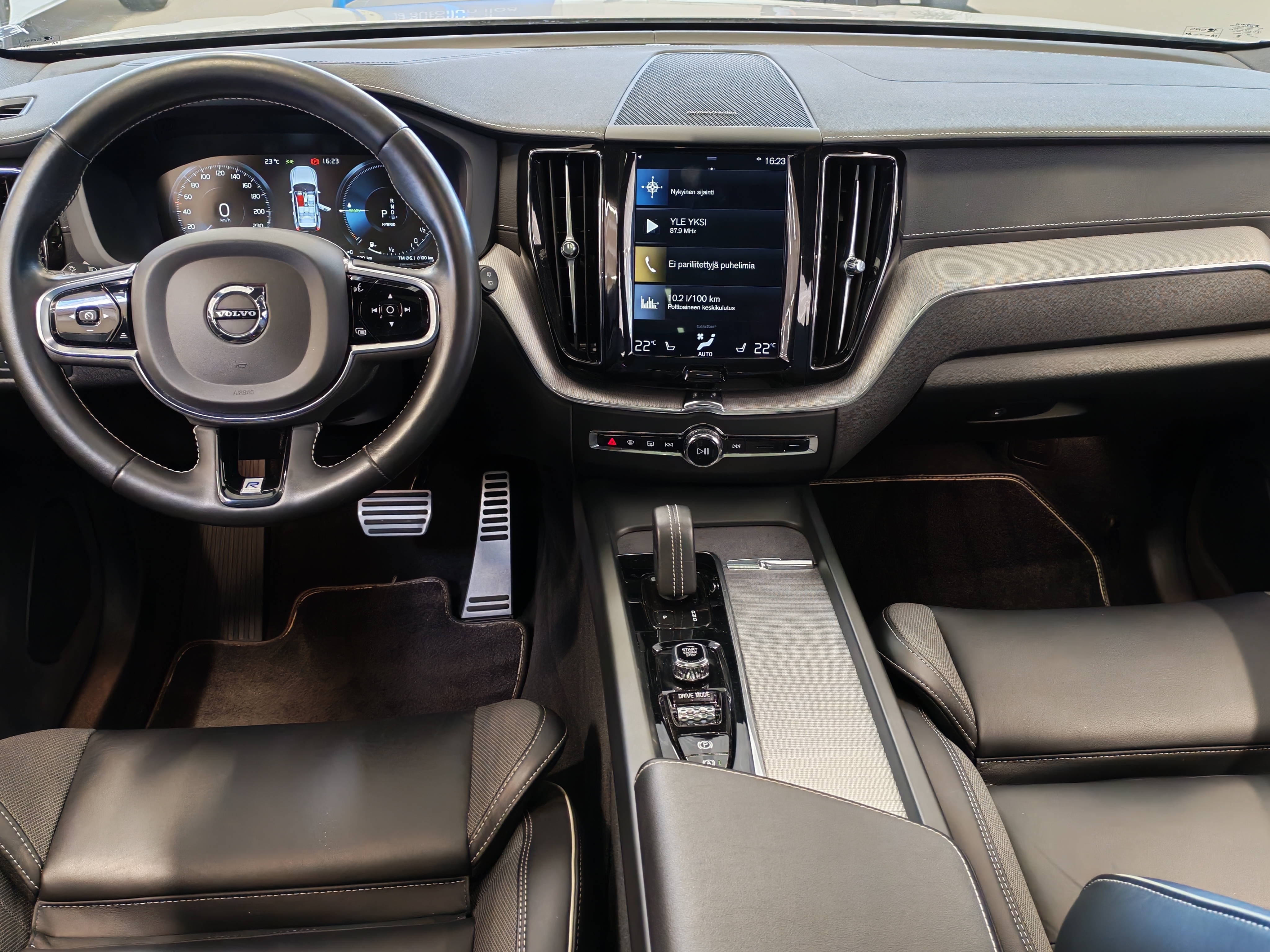VOLVO XC60 2020