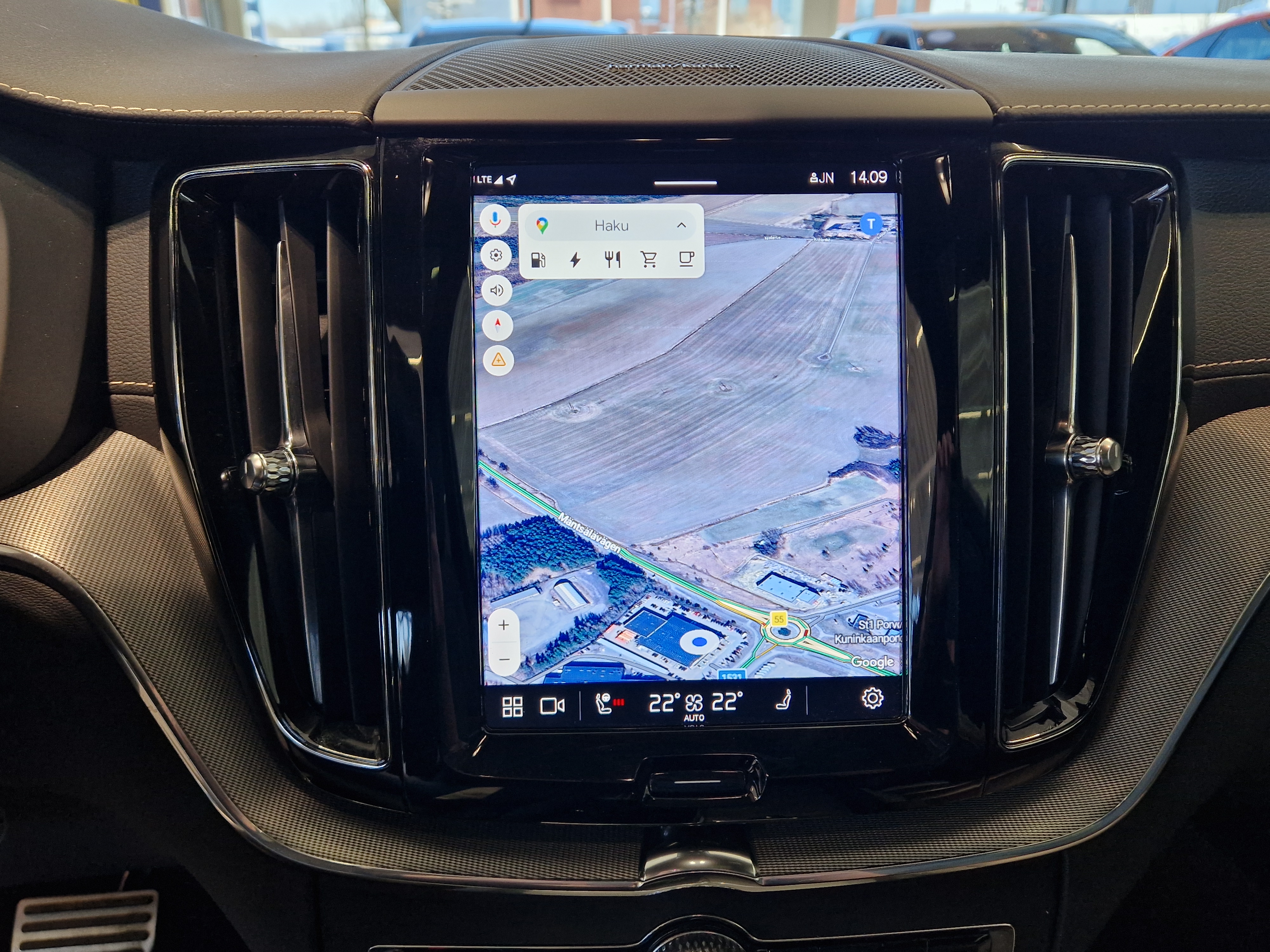 VOLVO XC60 2022