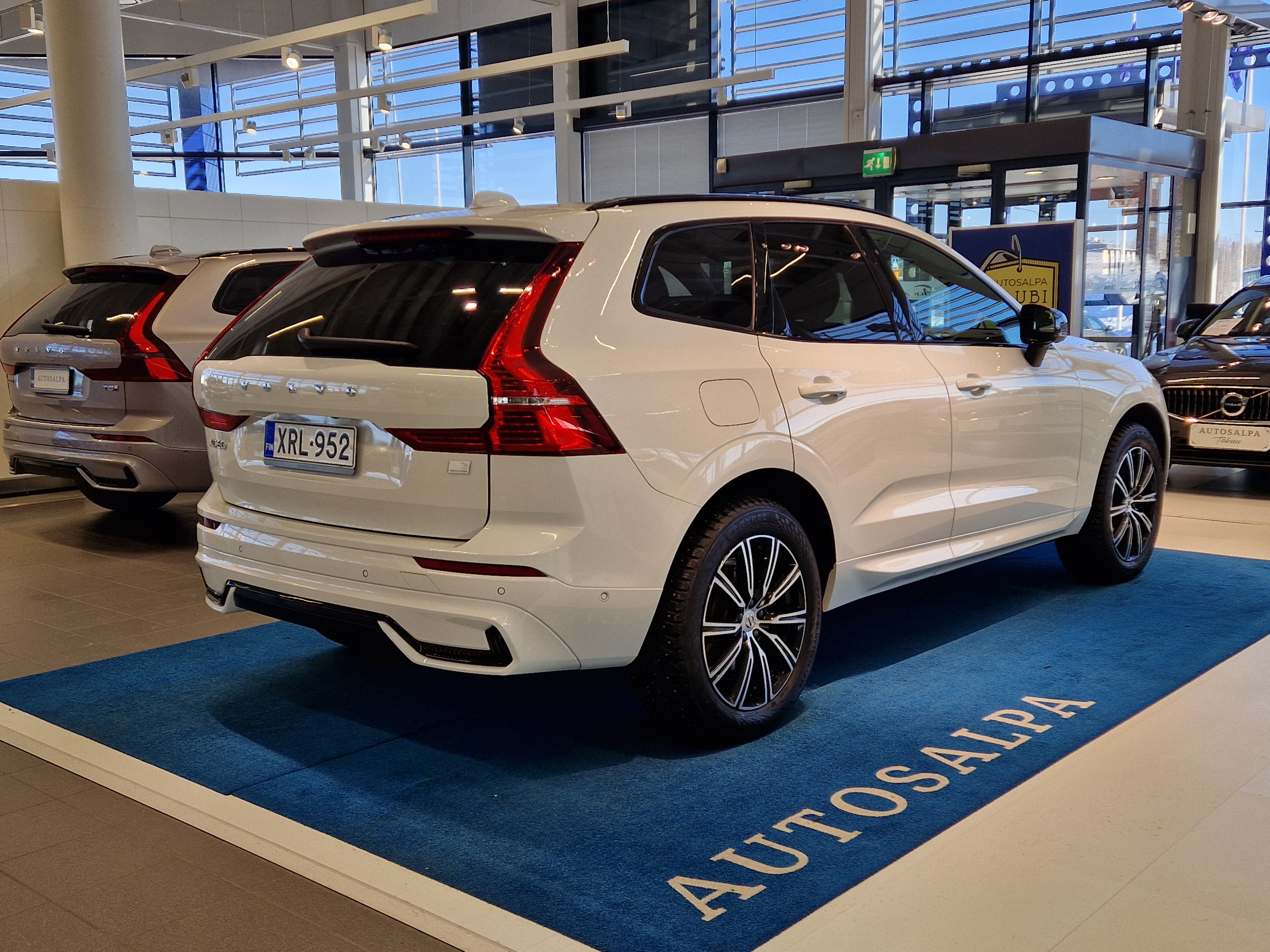 VOLVO XC60 2022