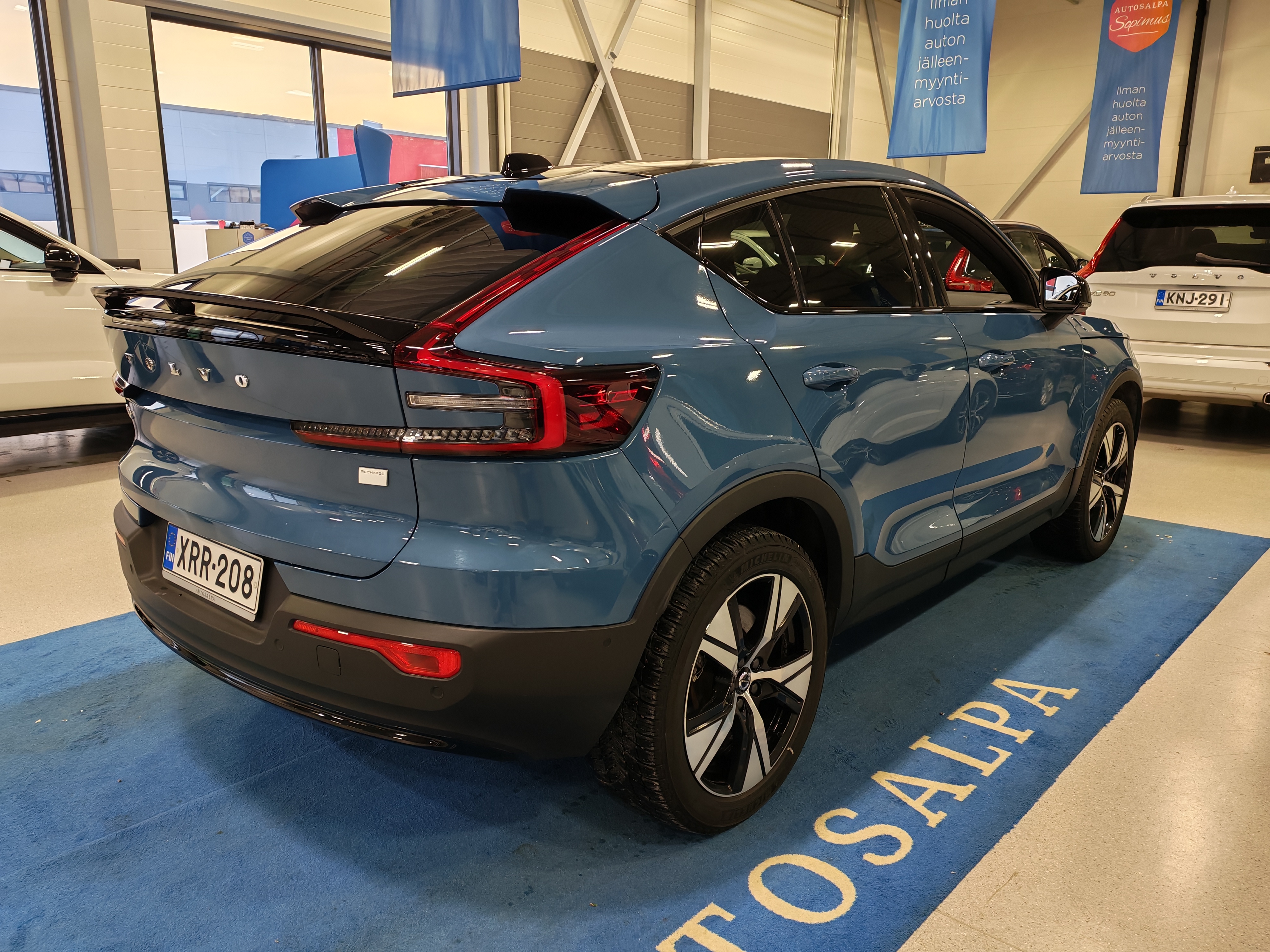 VOLVO C40 2023