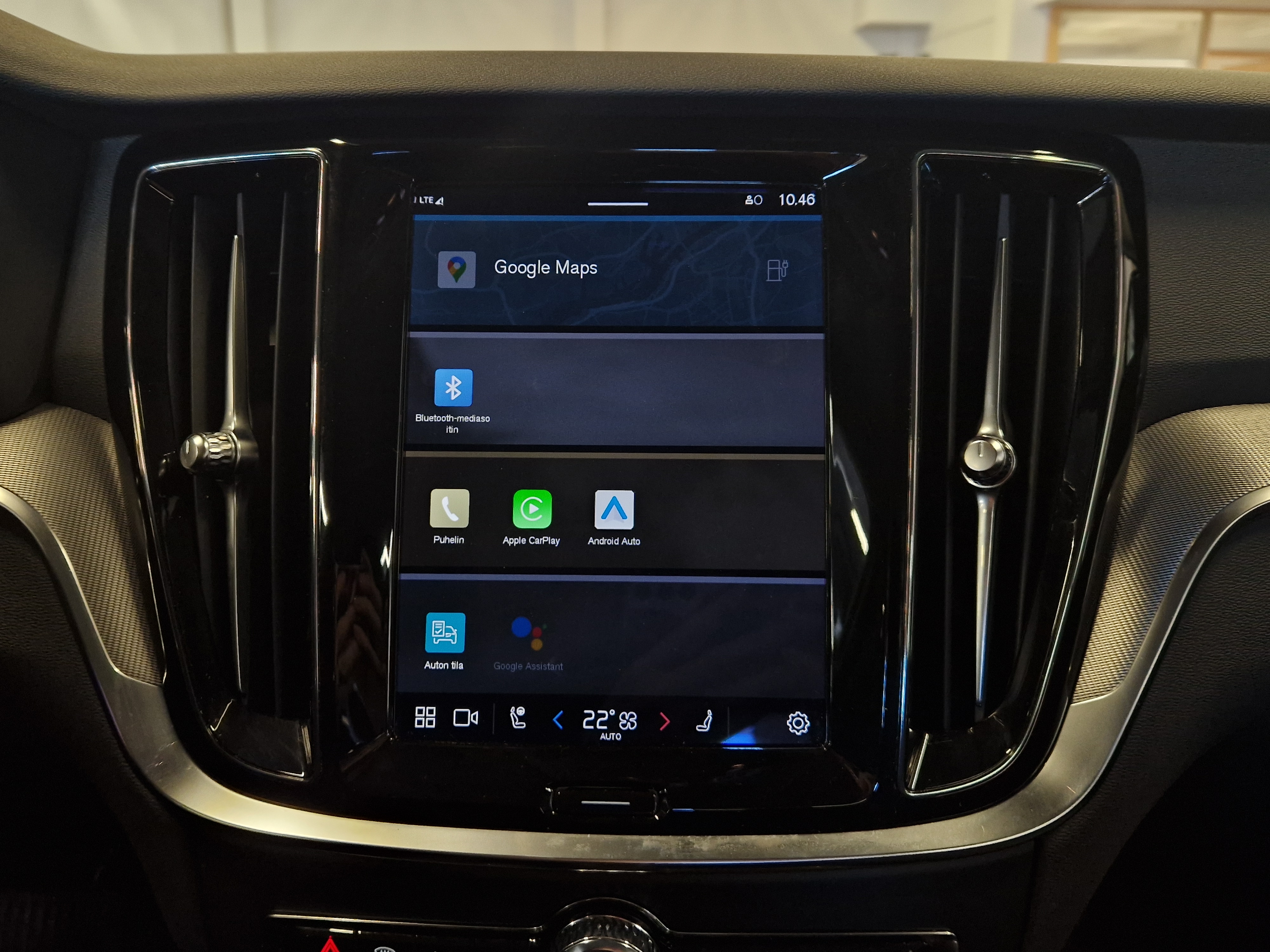 VOLVO S60 2023