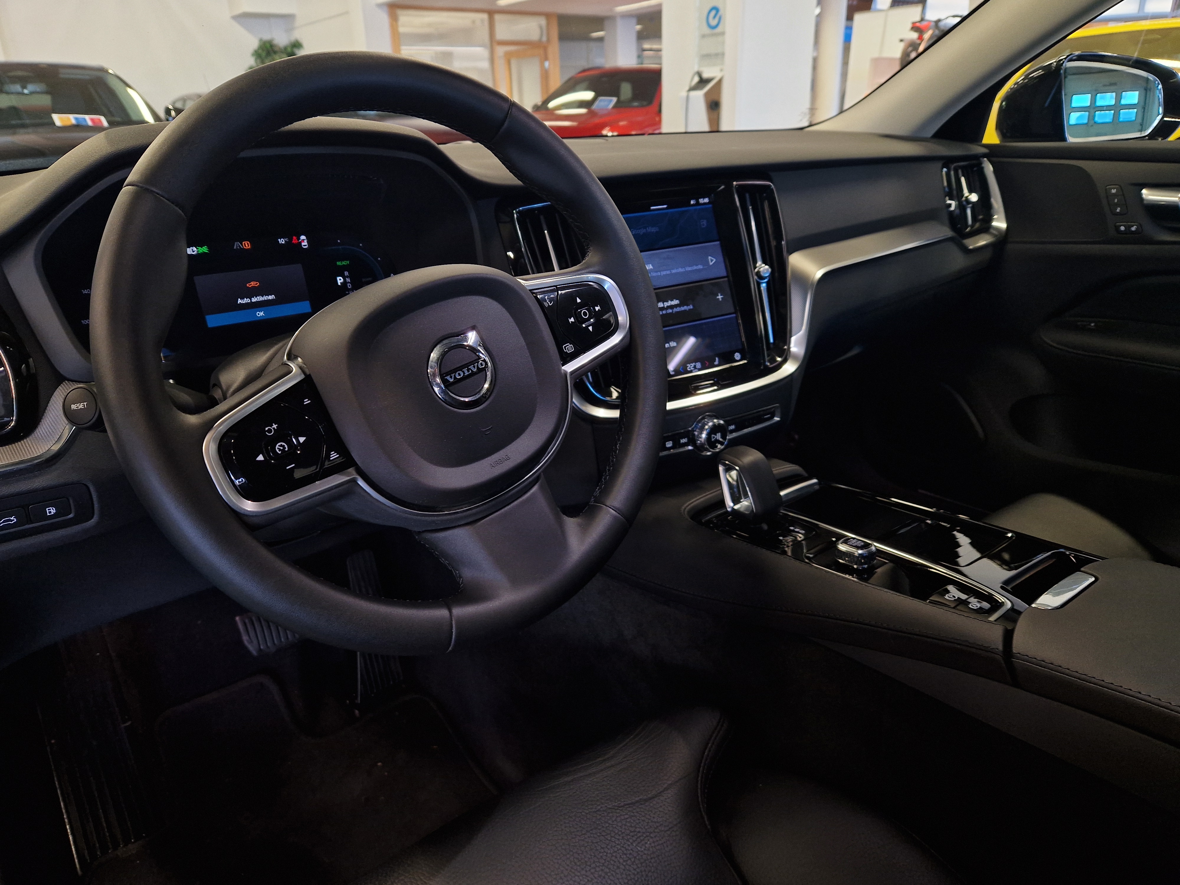 VOLVO S60 2023