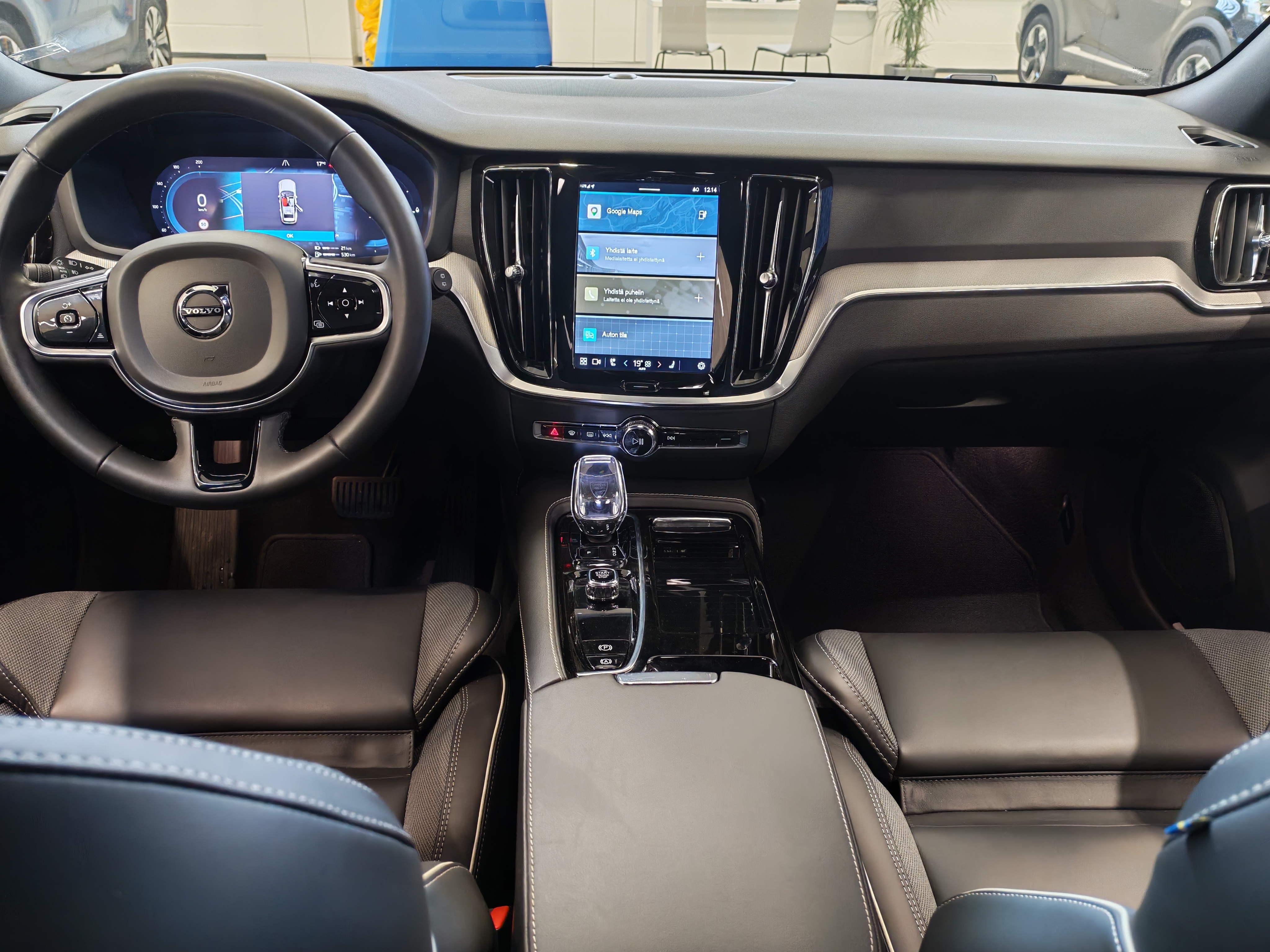 VOLVO V60 2023