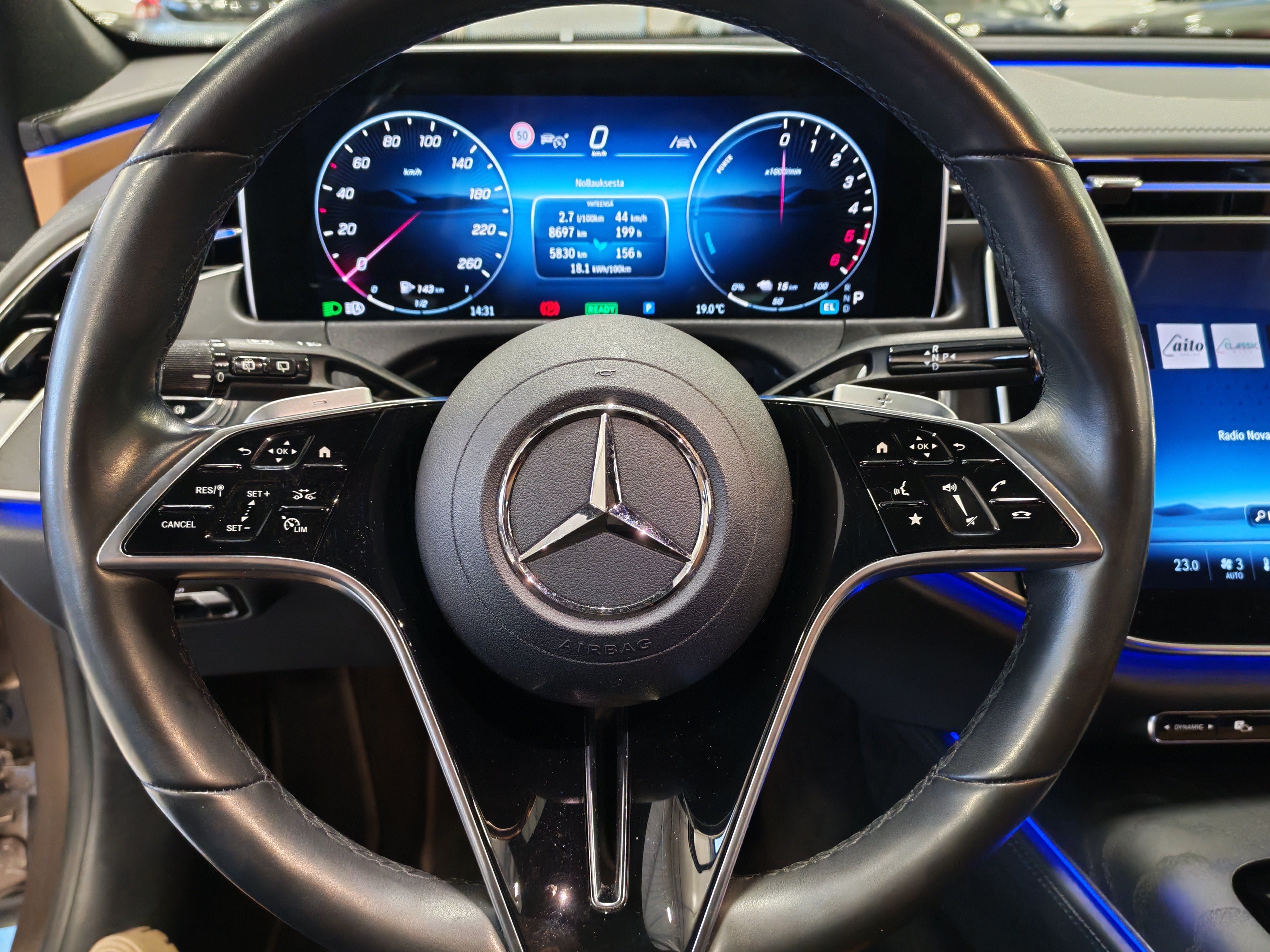 MERCEDES-BENZ E 2024