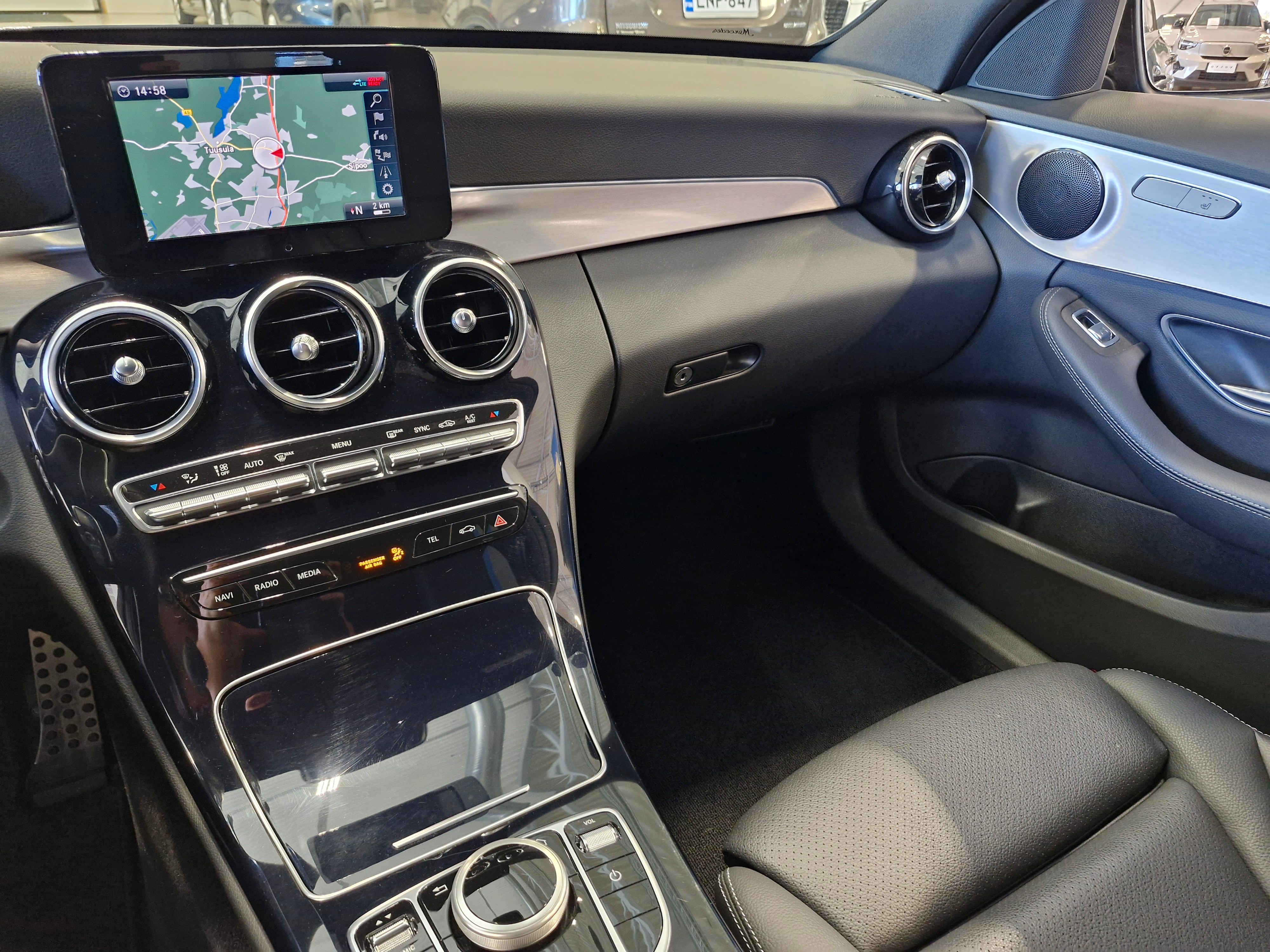 MERCEDES-BENZ C 2019