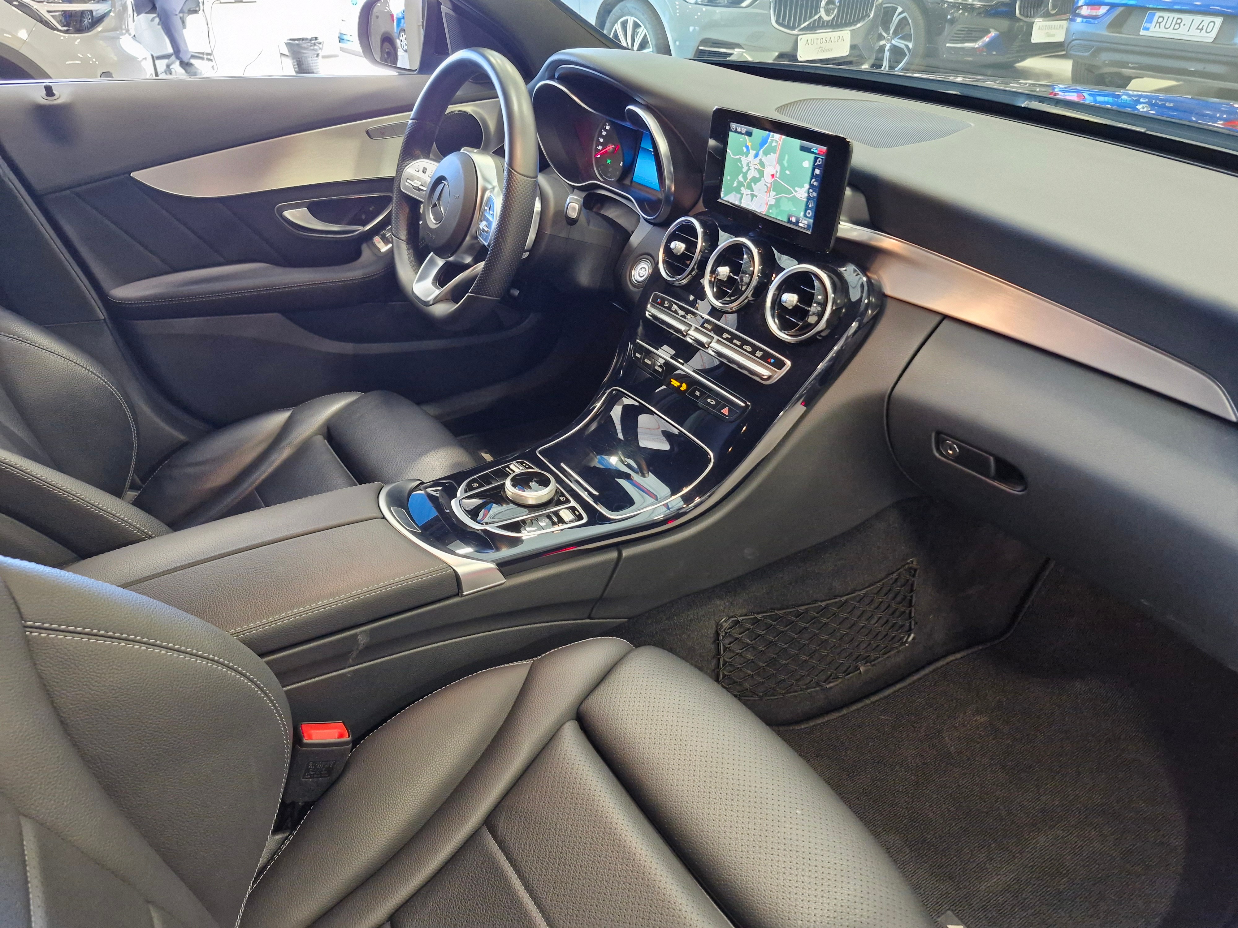 MERCEDES-BENZ C 2019