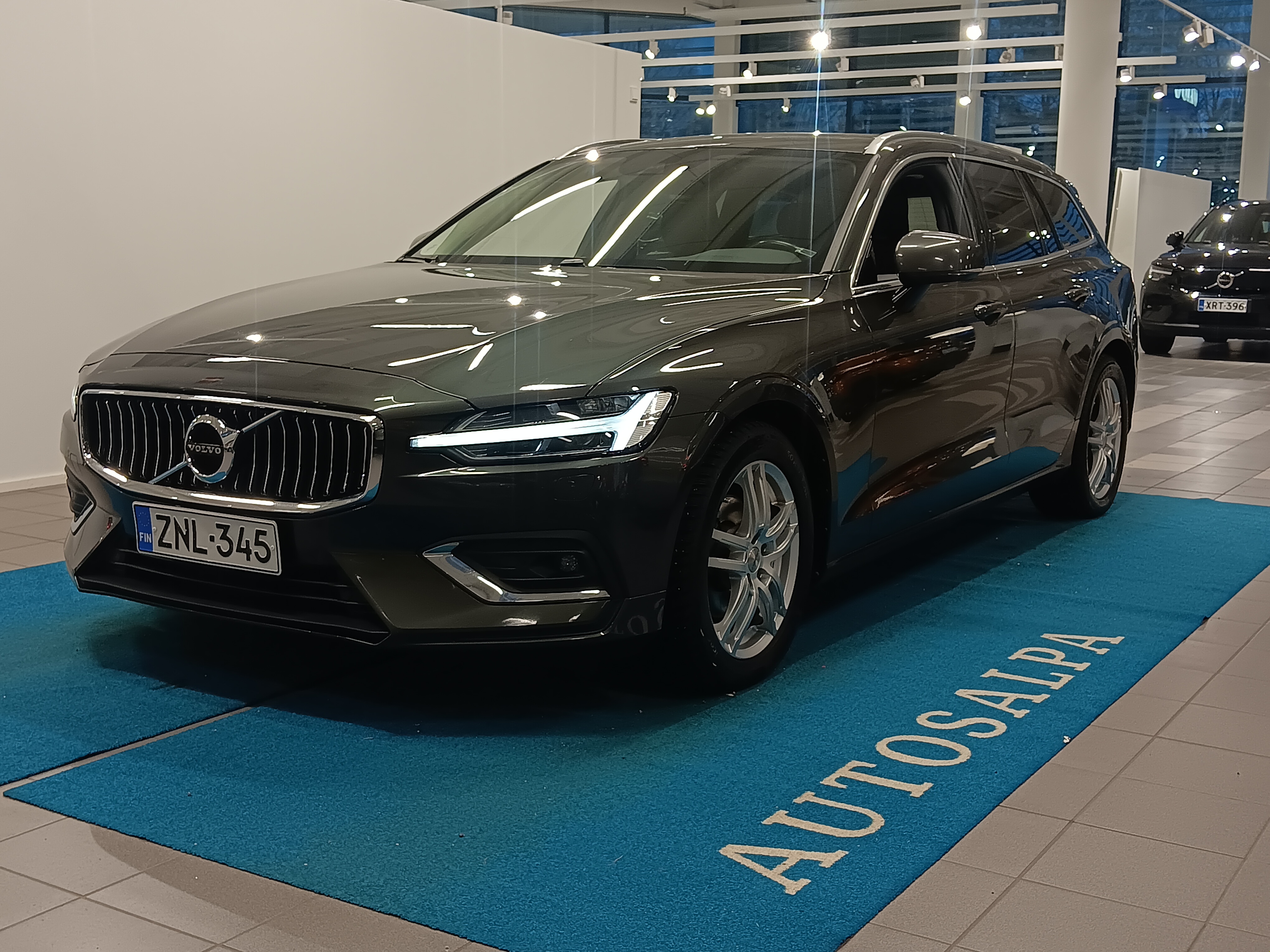 VOLVO V60 2020