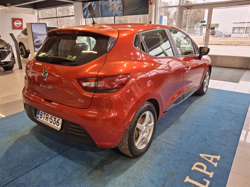 RENAULT Clio 2016