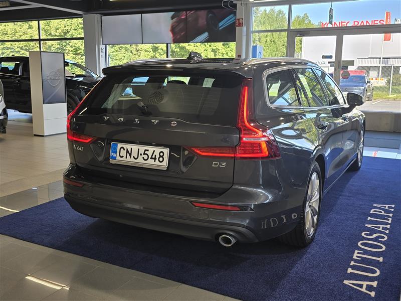 VOLVO V60 2020