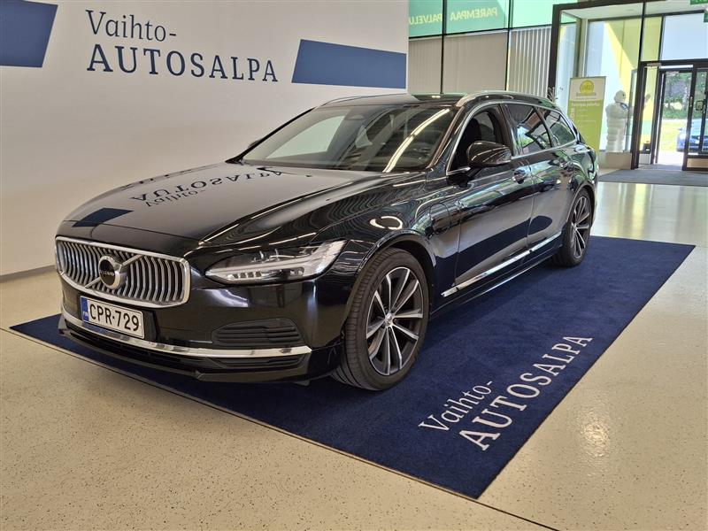 VOLVO V90 2022