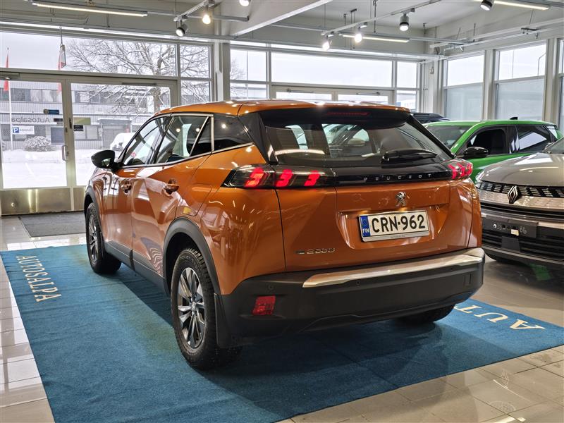 PEUGEOT e-2008 2023