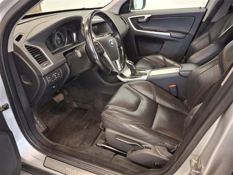 VOLVO XC60 2015