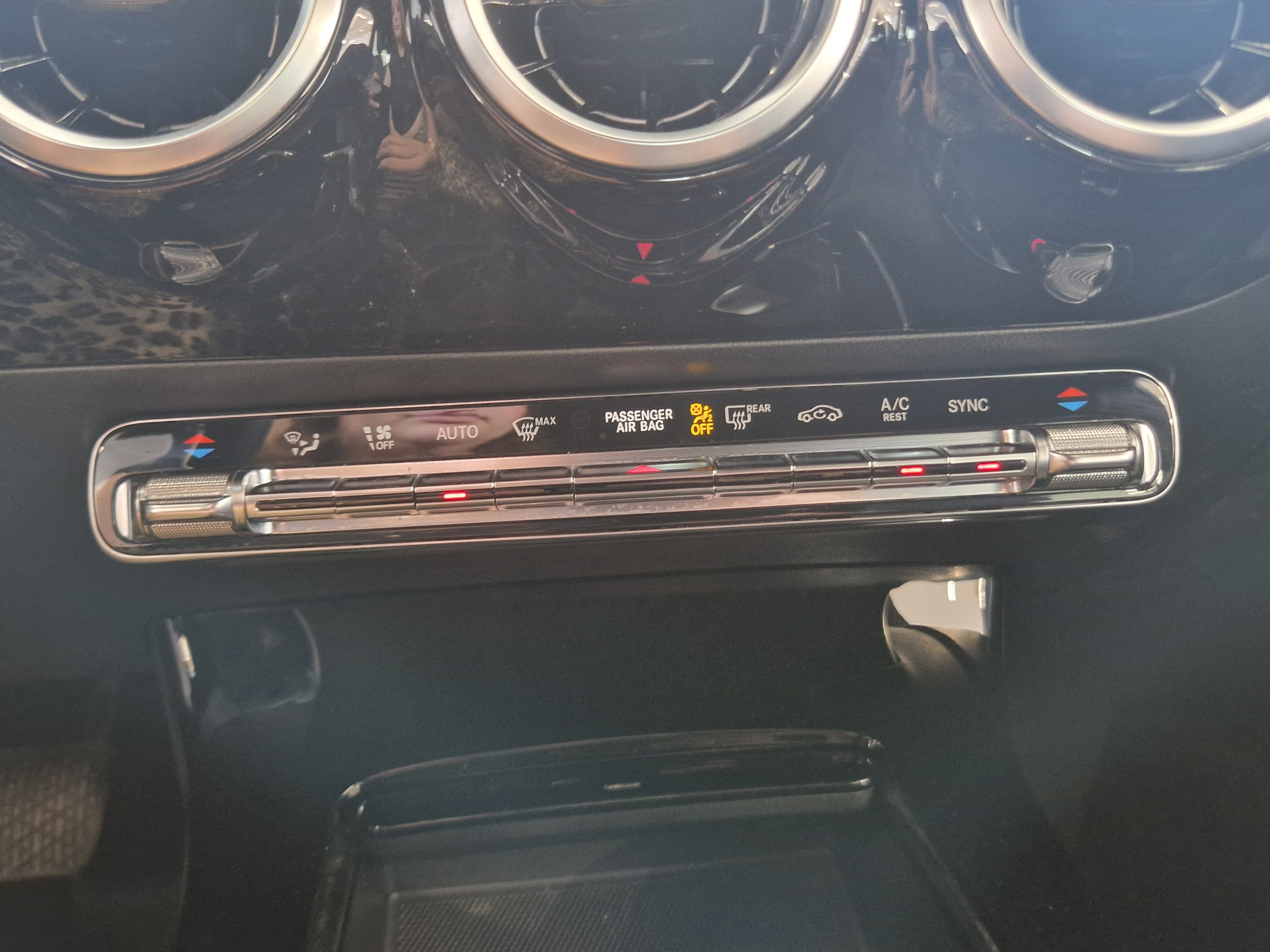 MERCEDES-BENZ CLA 2019