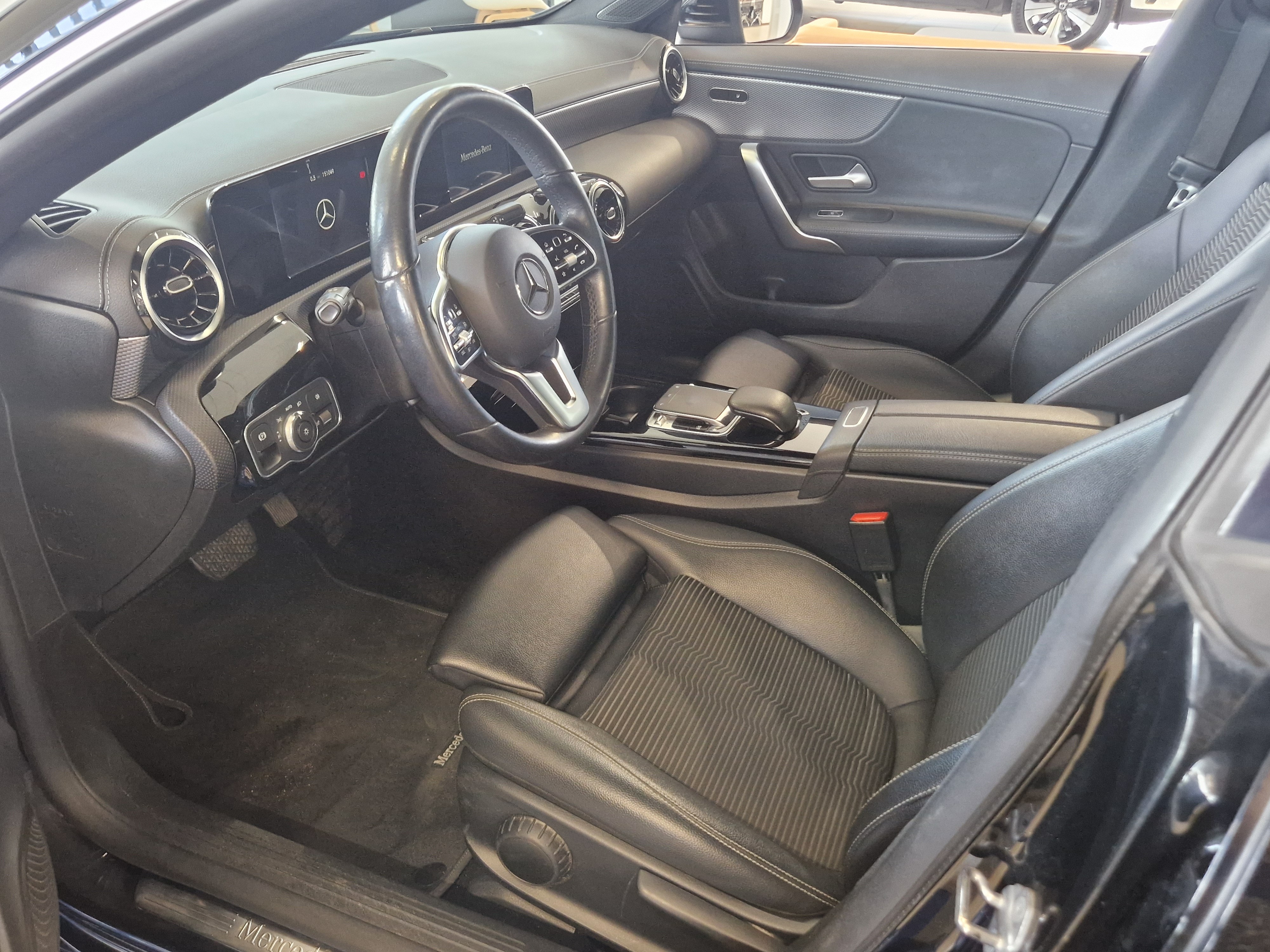 MERCEDES-BENZ CLA 2019