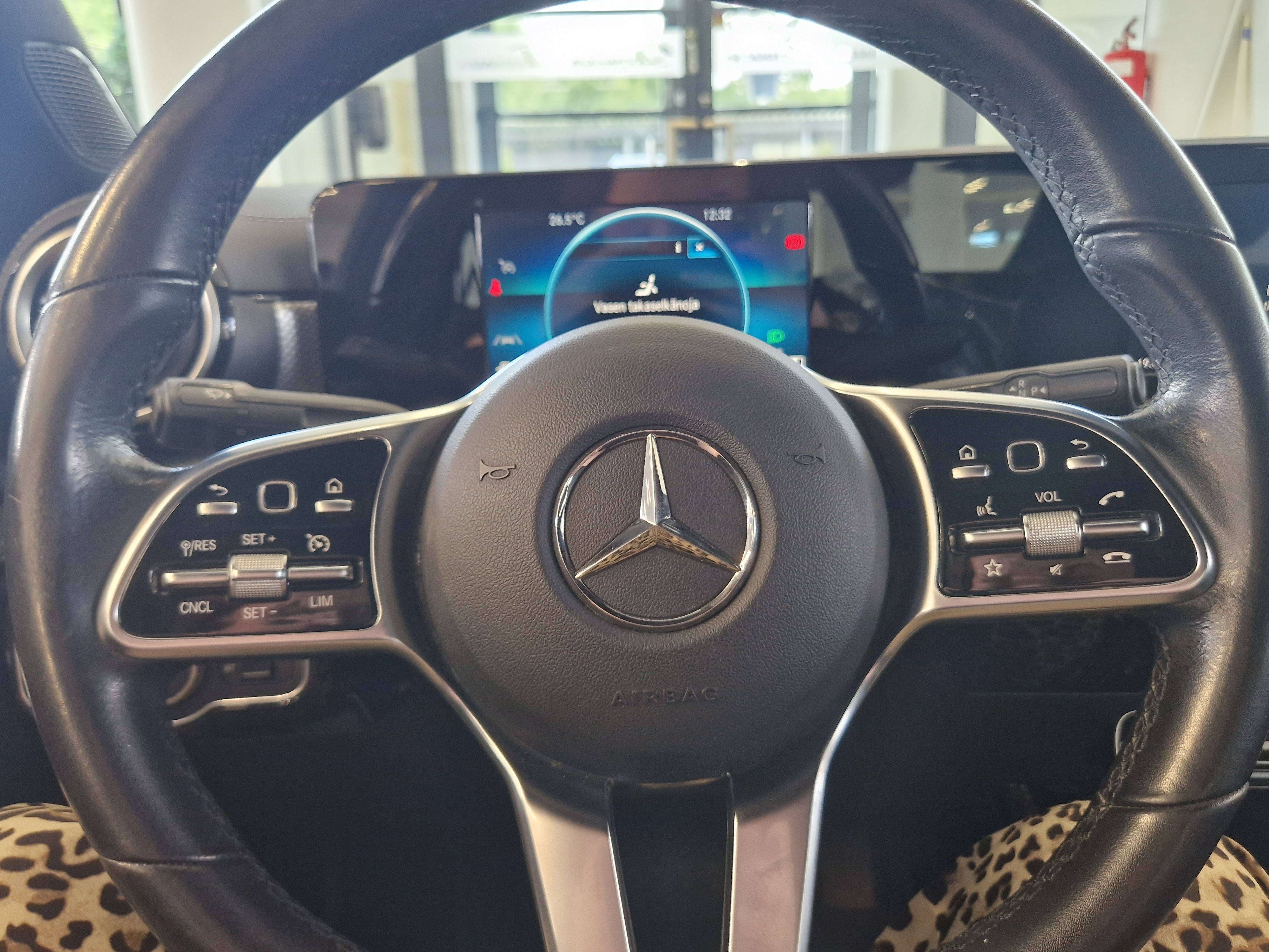 MERCEDES-BENZ CLA 2019