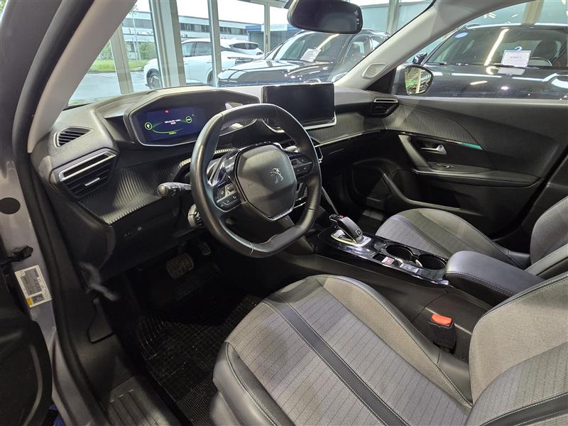 PEUGEOT 2008 2021
