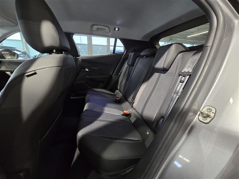 PEUGEOT 2008 2021