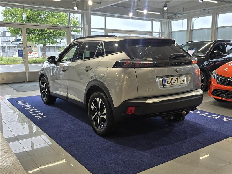 PEUGEOT 2008 2021