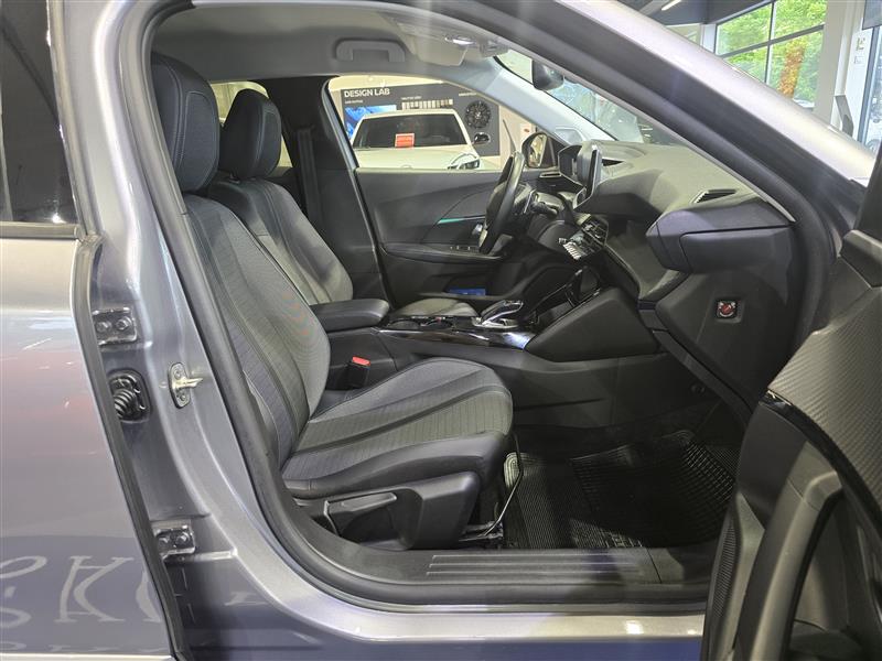 PEUGEOT 2008 2021