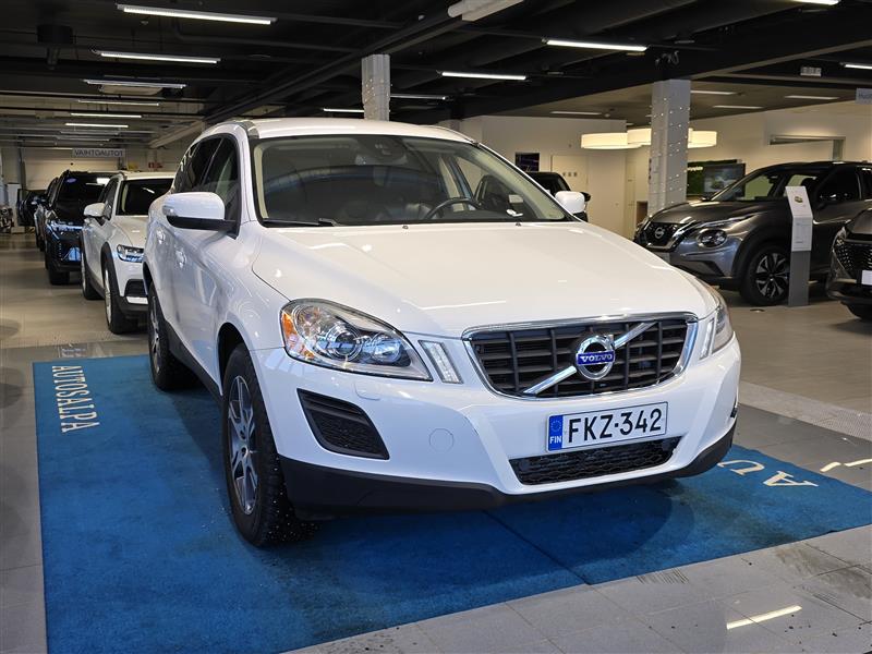 VOLVO XC60 2013