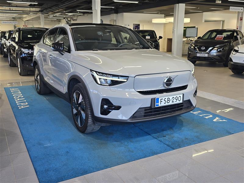VOLVO C40 2024