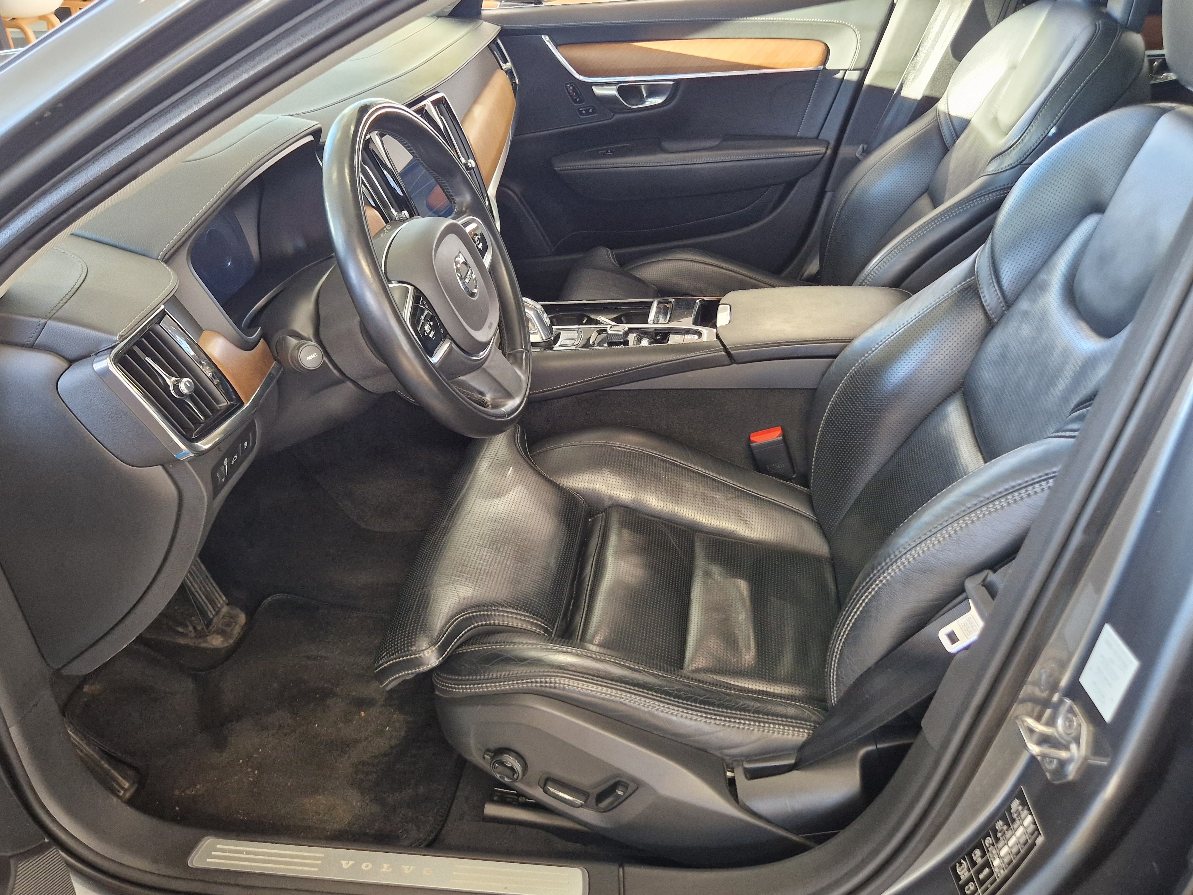 VOLVO V90 2018