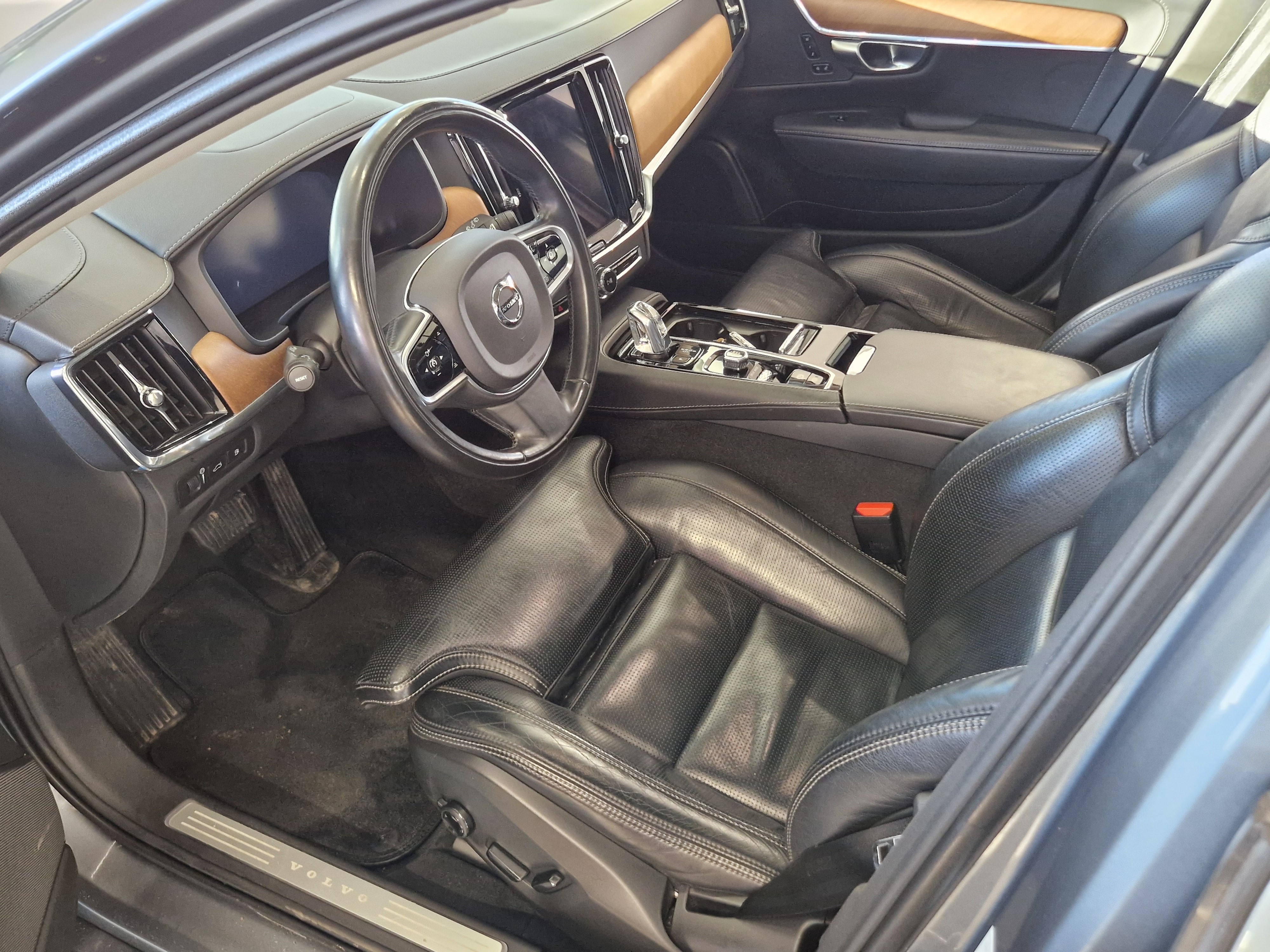 VOLVO V90 2018