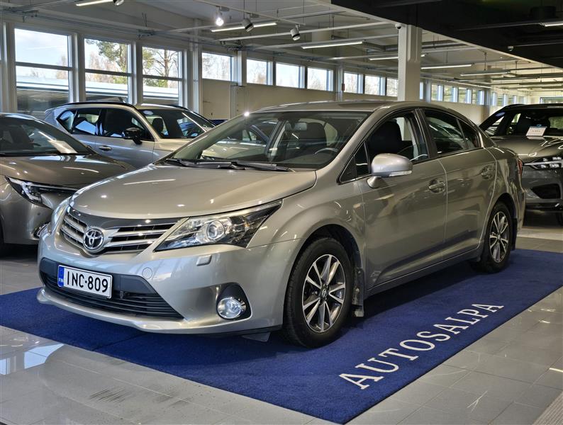 TOYOTA Avensis 2014