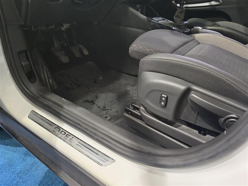 OPEL Crossland X 2017