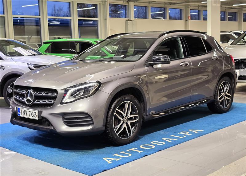 MERCEDES-BENZ GLA 2017