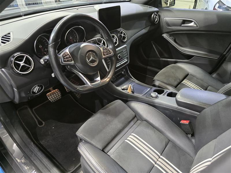 MERCEDES-BENZ GLA 2017