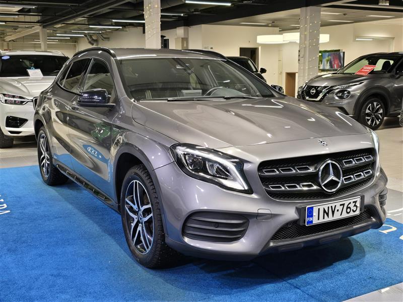 MERCEDES-BENZ GLA 2017