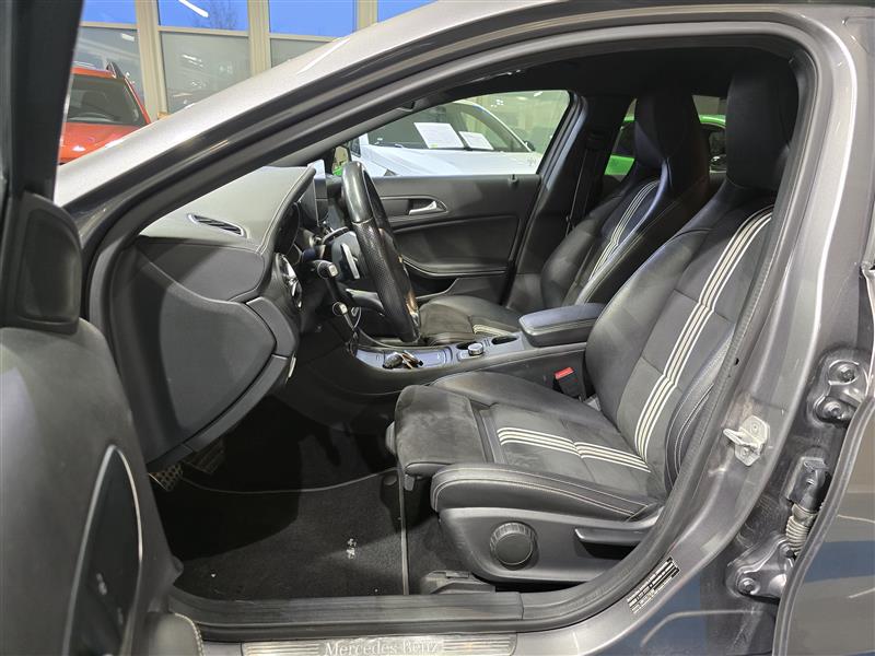 MERCEDES-BENZ GLA 2017