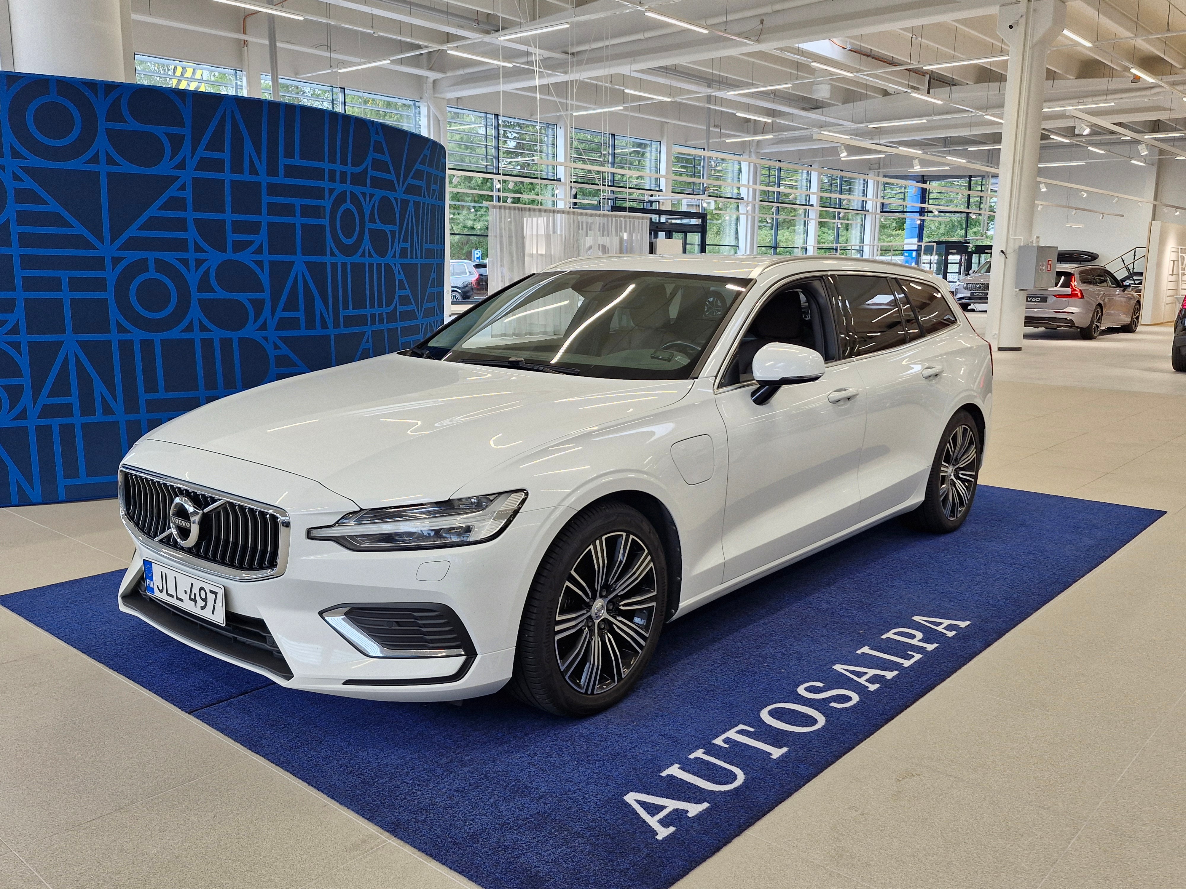 VOLVO V60 2020