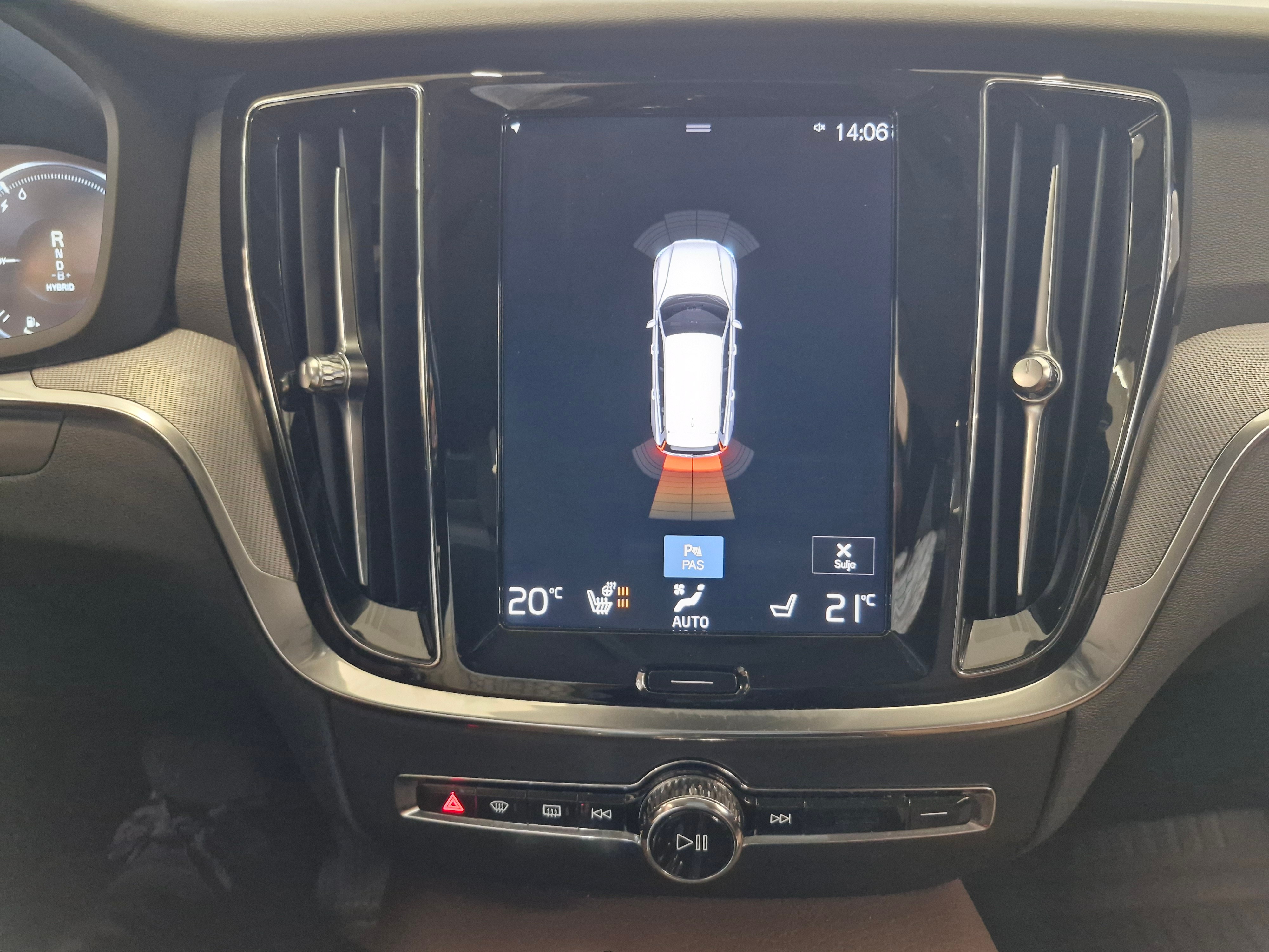 VOLVO V60 2020