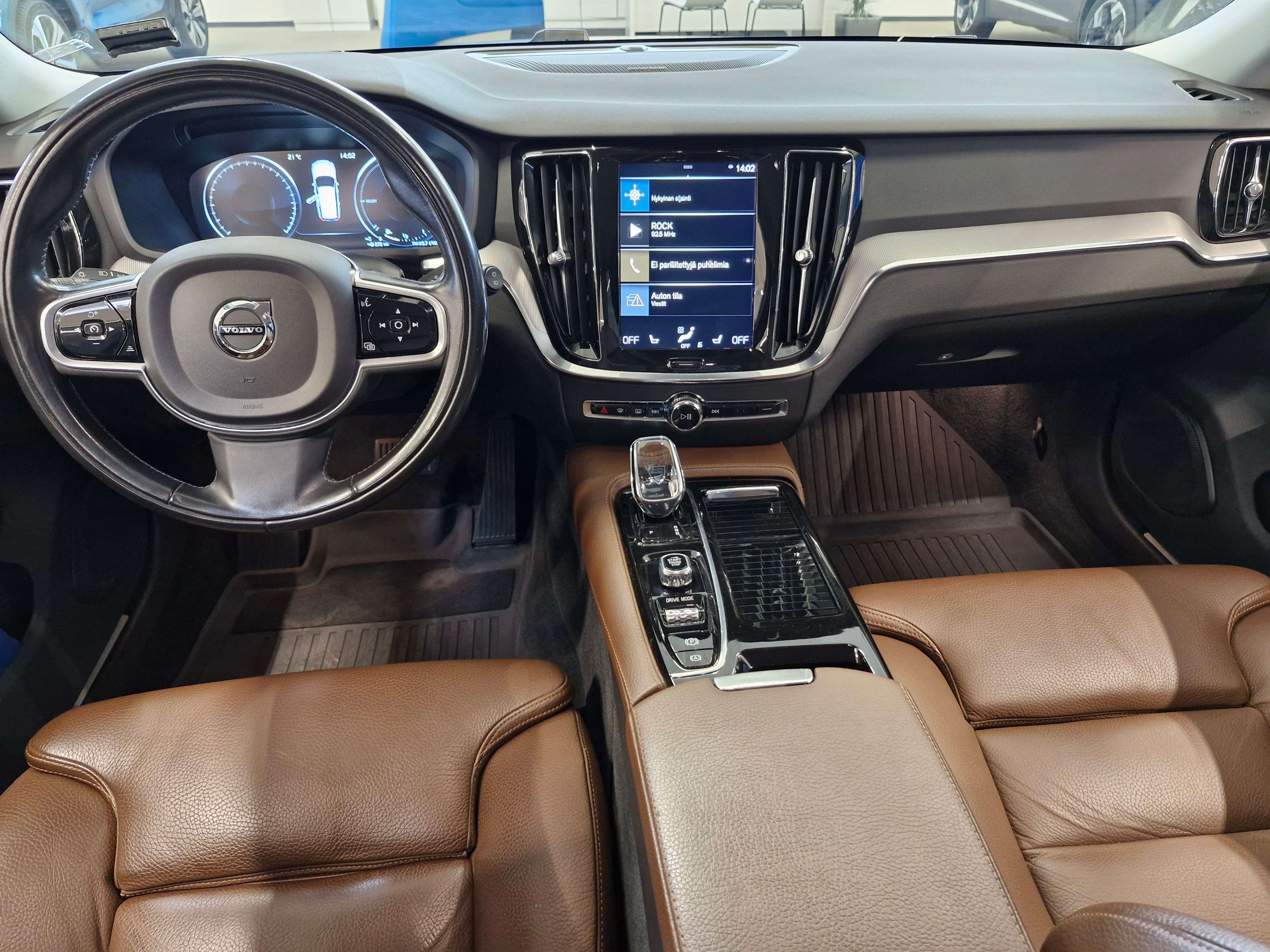 VOLVO V60 2020