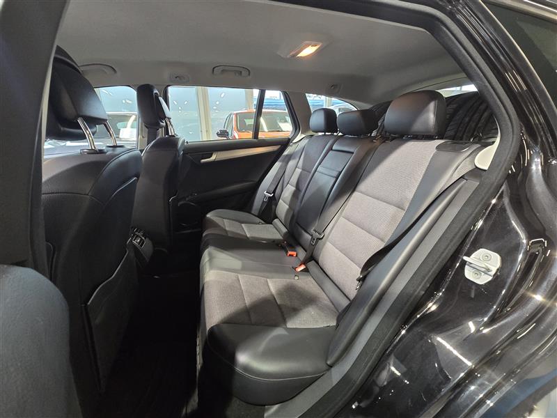 MERCEDES-BENZ C 2011