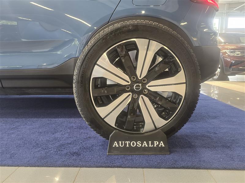 VOLVO C40 2023