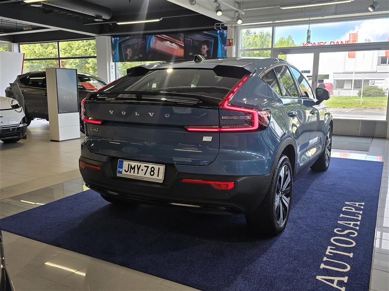 VOLVO C40 2023