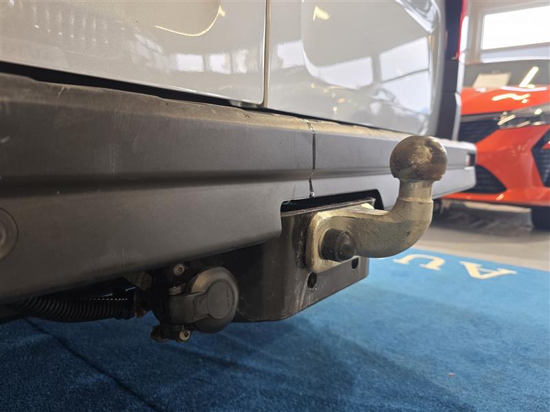 RENAULT Trafic 2025