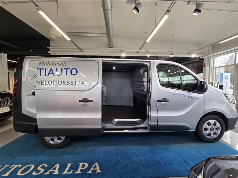 RENAULT Trafic 2025