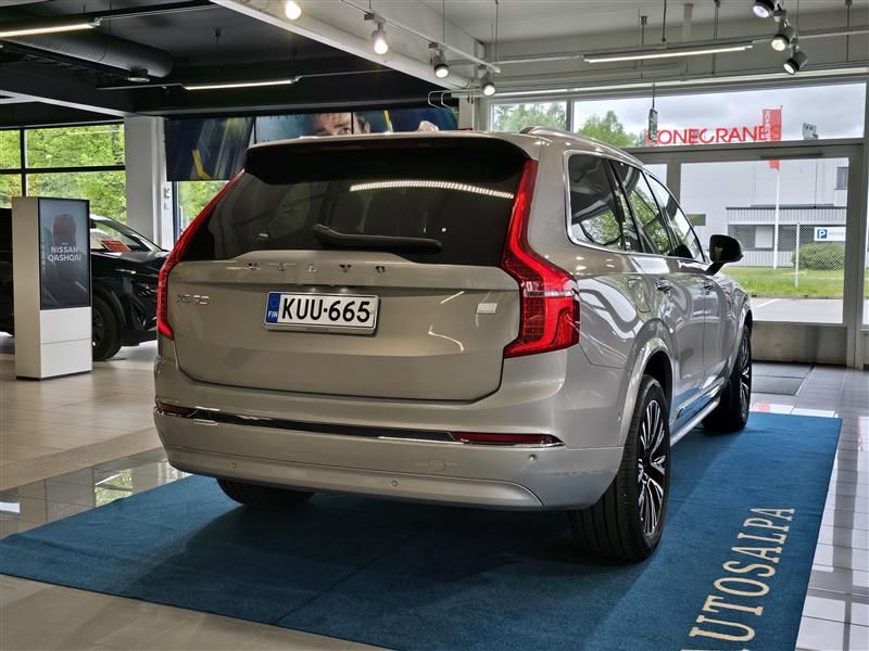 VOLVO XC90 2023