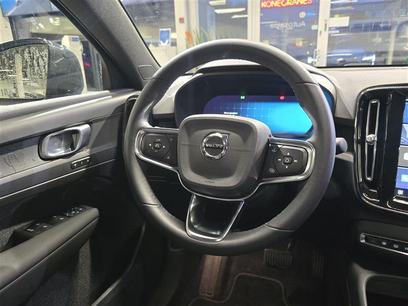 VOLVO C40 2024
