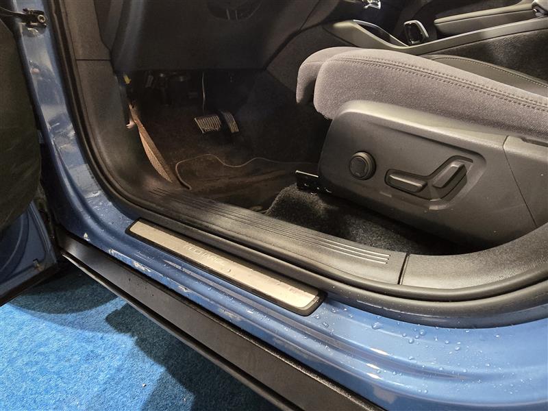 VOLVO C40 2024