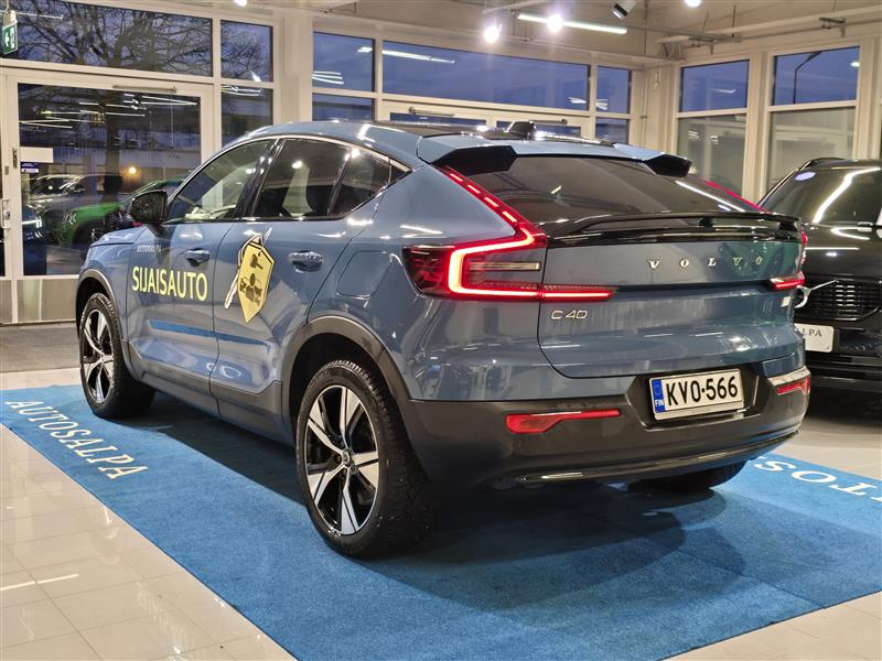 VOLVO C40 2024